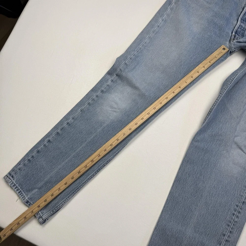 Vintage Levis 501 Y2K Jeans Mens 33x32 Light Wash Blue Button Fly Denim 90s